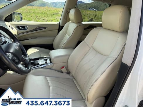 Used 2019 INFINITI QX60 Luxe w/ Essential Package FWD image 14