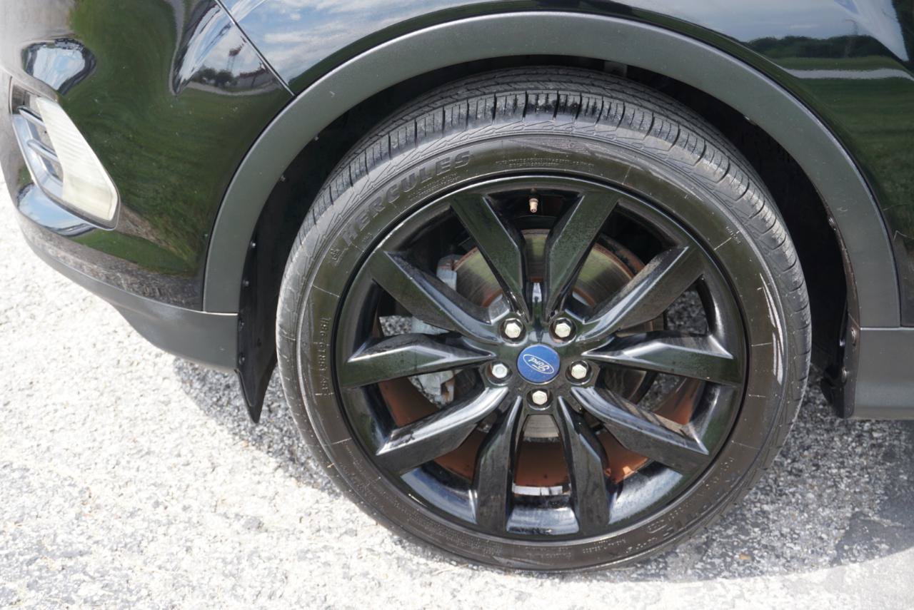 Used 2018 Ford Escape SE w/ SE Sport Appearance Package FWD image 6