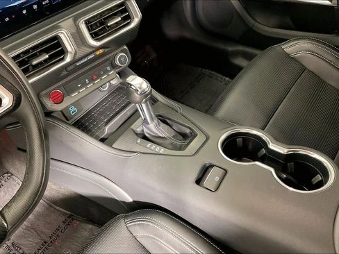 Used 2024 Ford Mustang GT Premium image 19