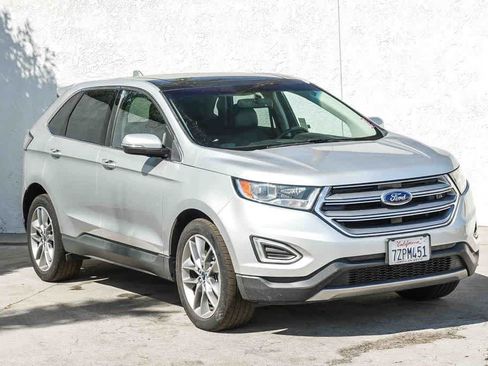 Used 2017 Ford Edge Titanium w/ Equipment Group 301A AWD/4WD image 3