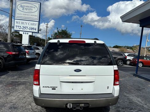 Used 2004 Ford Explorer Sport XLT image 4