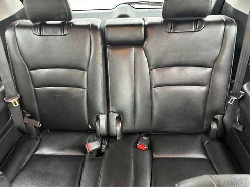 Used 2020 Honda Pilot Touring image 38