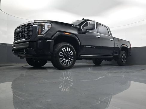 Used 2024 GMC Sierra 2500 Denali Ultimate AWD/4WD image 21
