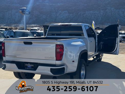 Used 2025 Chevrolet Silverado 3500 High Country w/ Technology Package image 28