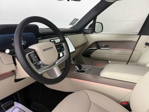 New 2026 Land Rover Range Rover SE image 6