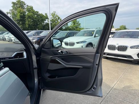 Used 2024 BMW X5 sDrive40i w/ Premium Package RWD image 28