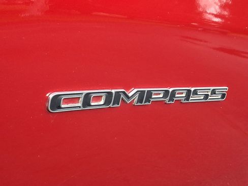 Certified 2024 Jeep Compass Limited image 29