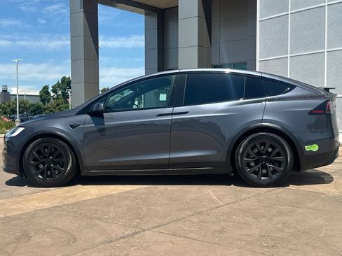 Used 2022 Tesla Model X Plaid AWD/4WD image 7