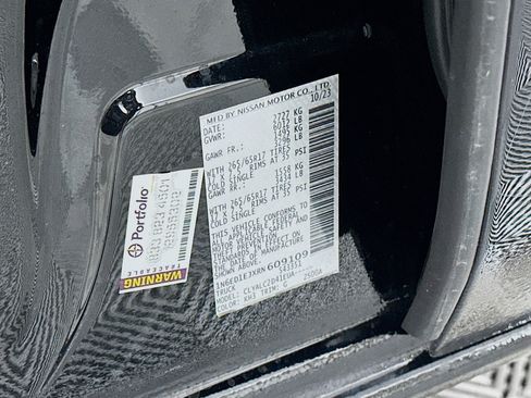 Used 2024 Nissan Frontier SV w/ SV Convenience Package image 12