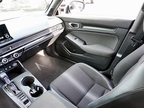 Used 2025 Honda Civic Sport image 20