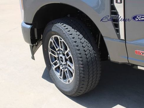 New 2026 Ford F250 Platinum AWD/4WD image 5