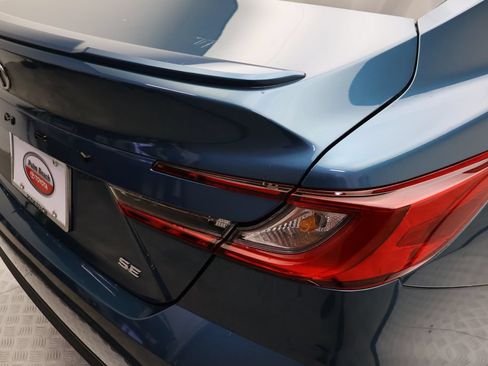 Certified 2025 Toyota Camry SE w/ Convenience Package FWD image 9