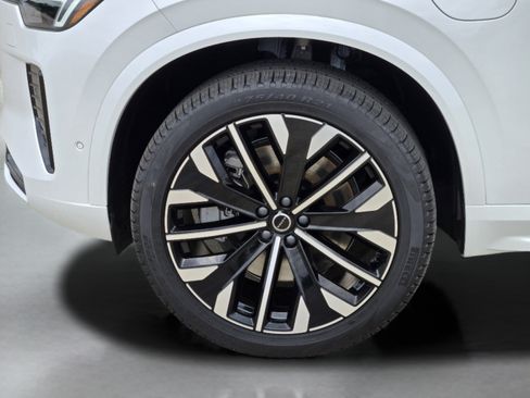 New 2026 Volvo XC90 T8 Ultra w/ Protection Package Premier AWD/4WD image 29