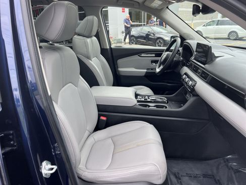 Used 2024 Honda Pilot Touring image 28