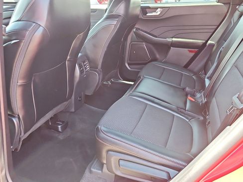 Used 2025 Ford Escape ST-Line w/ Tech Pack #1 FWD image 24