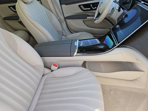 Used 2023 Mercedes-Benz EQS 450+ Sedan image 15