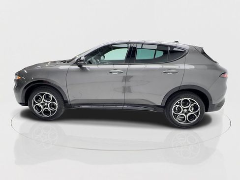 New 2025 Alfa Romeo Tonale w/ Premium Package AWD/4WD image 6
