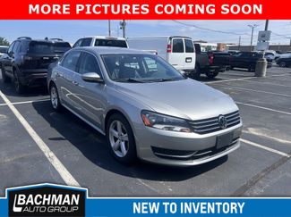 Used 2012 Volkswagen Passat 2.5 SE FWD video 1