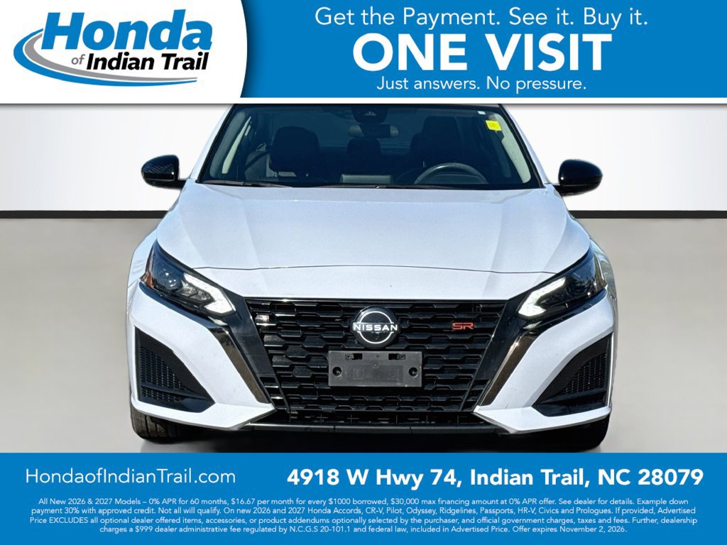 Used 2023 Nissan Altima 2.5 SR AWD/4WD image 2