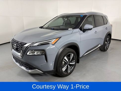 Used 2023 Nissan Rogue Platinum w/ Platinum Premium Package FWD image 5