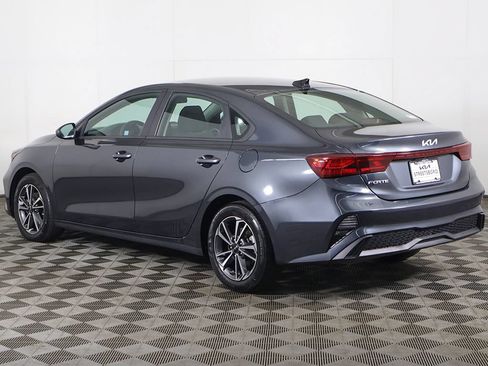 Used 2023 Kia Forte LXS FWD image 7