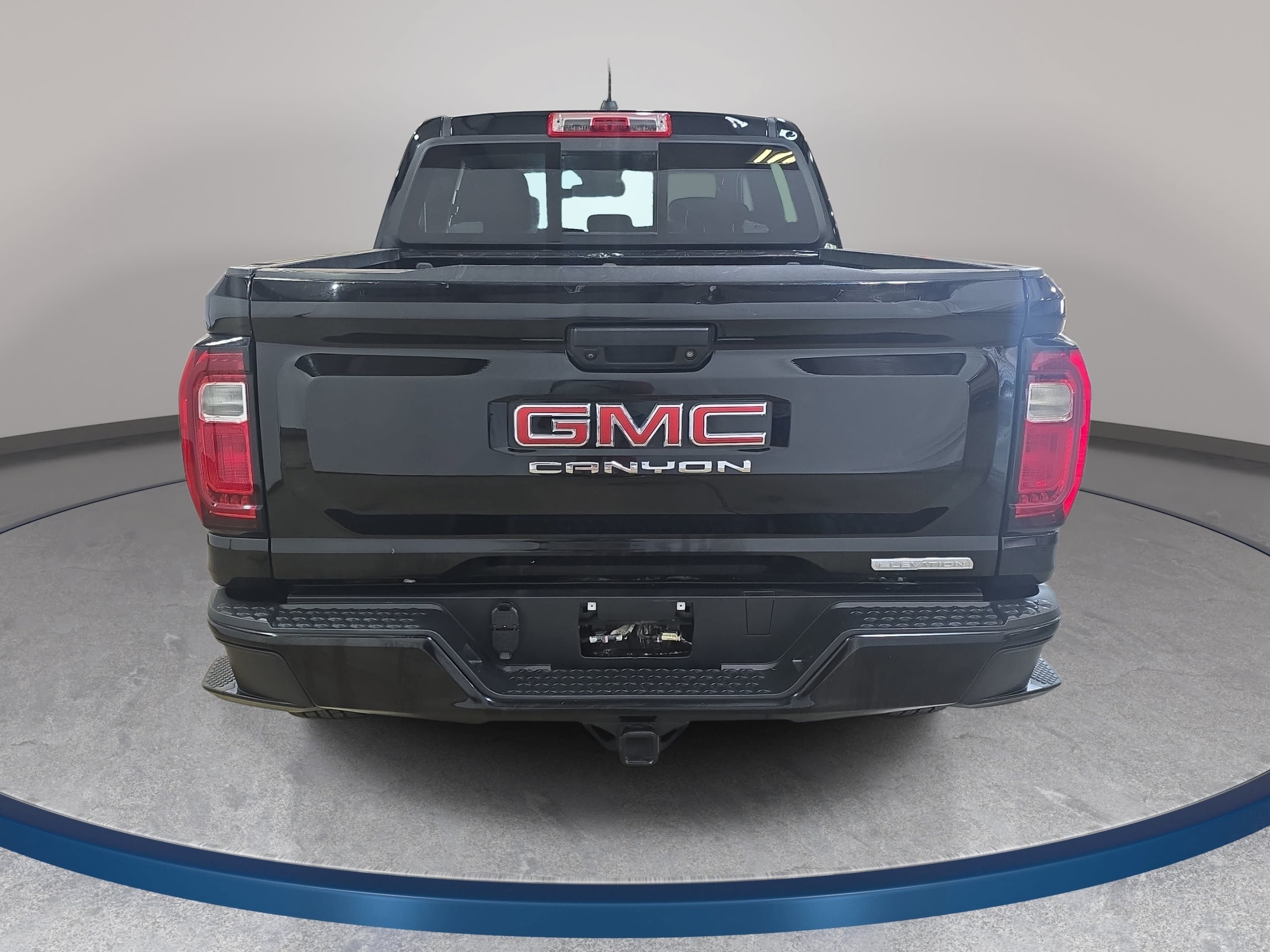 Used 2024 GMC Canyon Elevation w/ Convenience Package RWD image 7