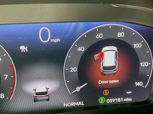 Used 2023 Honda Pilot Elite image 13