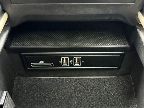 Used 2015 Mercedes-Benz C 300 4MATIC Sedan image 37