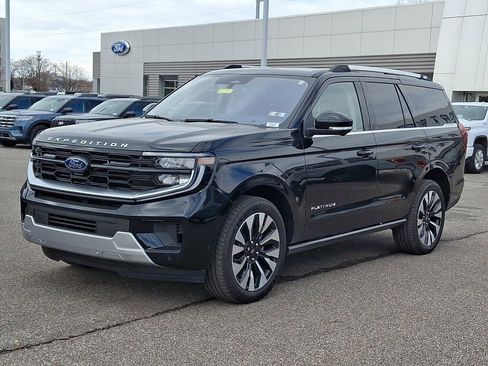 New 2025 Ford Expedition Platinum w/ Platinum Ultimate Package image 3