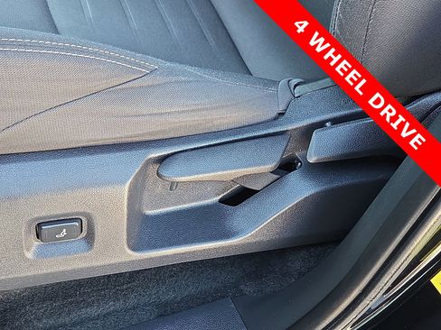 Used 2024 Toyota Tacoma TRD Off-Road image 14