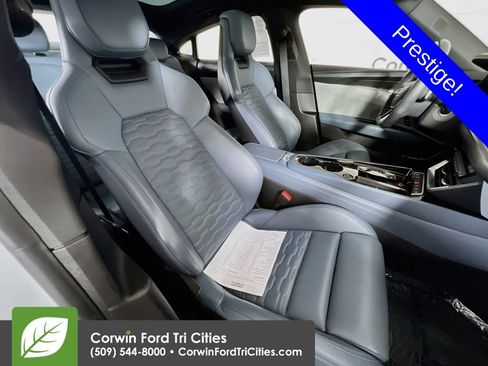 Used 2022 Audi e-tron GT Prestige w/ Prestige Package AWD/4WD image 16