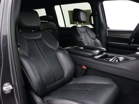 Used 2024 Jeep Wagoneer Series II w/ Flexible Seating Group RWD image 48