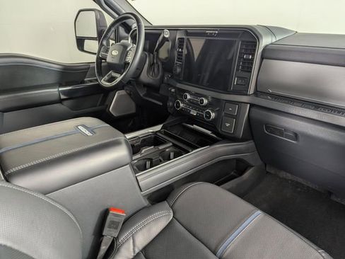 Used 2025 Ford F450 Platinum w/ FX4 Off-Road Package AWD/4WD image 23