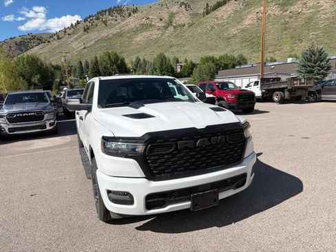 New 2026 RAM 1500 Express AWD/4WD image 5