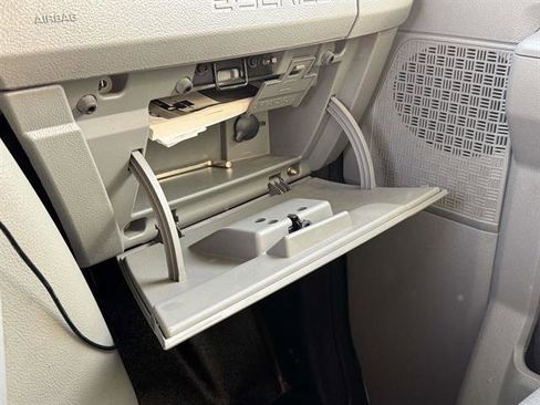 Used 2022 Ford E-450 and Econoline 450 Super Duty w/ Power Windows & Locks Group image 20