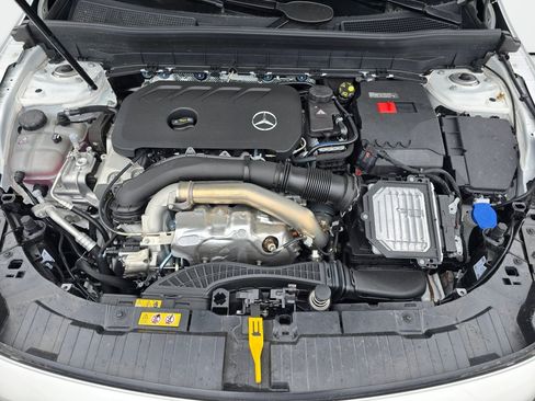 New 2026 Mercedes-Benz GLB 250 4MATIC image 11