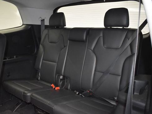 Used 2024 Kia Telluride S image 11