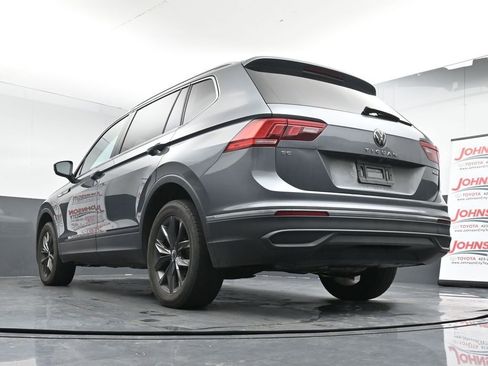 Used 2023 Volkswagen Tiguan SE image 21