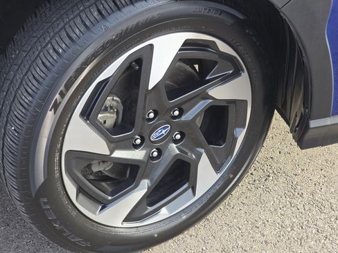 Certified 2024 Subaru Crosstrek 2.5i Limited w/ Crosstrek Mirror Package image 14