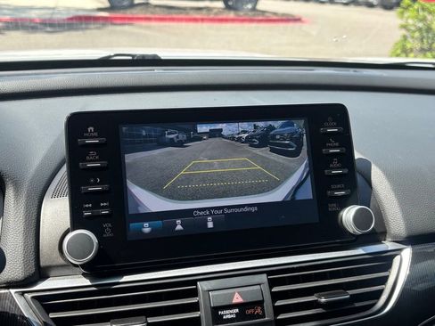 Used 2022 Honda Accord Sport image 15