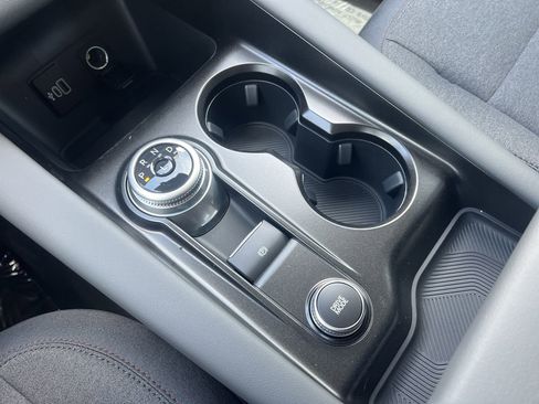 New 2026 Ford Explorer Active RWD image 8