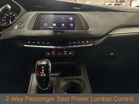 Used 2023 Cadillac XT4 Premium Luxury w/ Cold Weather Package FWD image 17