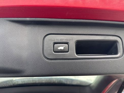 Used 2023 Honda Pilot Elite image 8