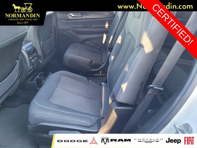 Certified 2023 Jeep Grand Cherokee L Laredo AWD/4WD image 17