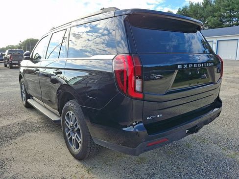 Used 2025 Ford Expedition Active AWD/4WD image 6