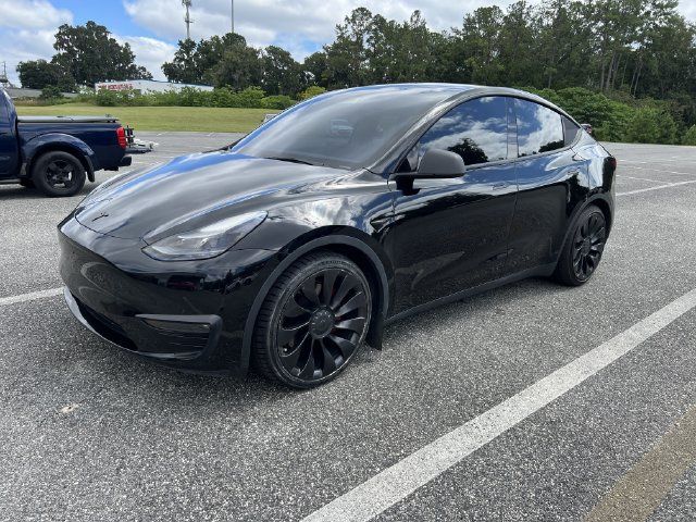 Used 2022 Tesla Model Y Performance AWD/4WD image 2
