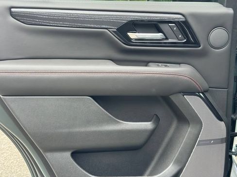 Used 2026 GMC Yukon AT4 Ultimate w/ LPO, Floor Liner Package AWD/4WD image 26