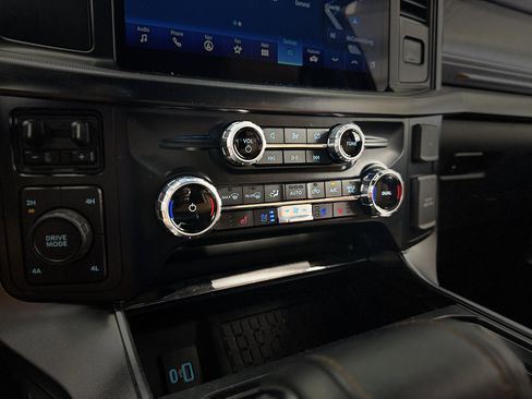 Used 2023 Ford F150 Platinum AWD/4WD image 24