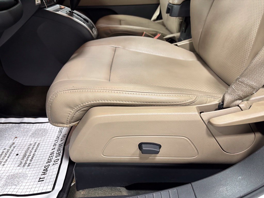 Used 2016 Jeep Compass High Altitude AWD/4WD image 12