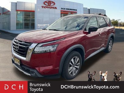 Used 2022 Nissan Pathfinder SL